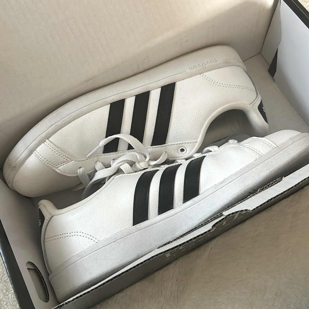 Adidas US size 11 cloudfoam court sneakers